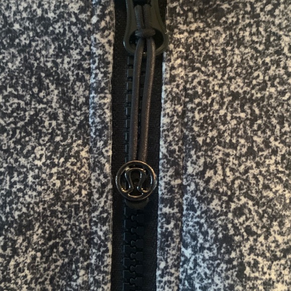 Lululemon define Runners jacket Sz 10 - Picture 3 of 11